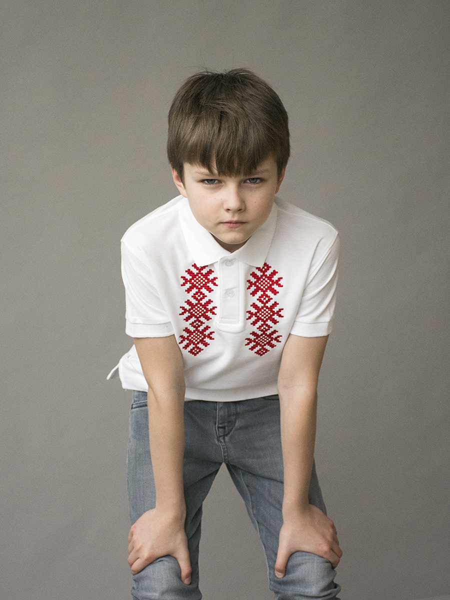 Детская футболка-поло белая с красной вышивкой "Ярыла"