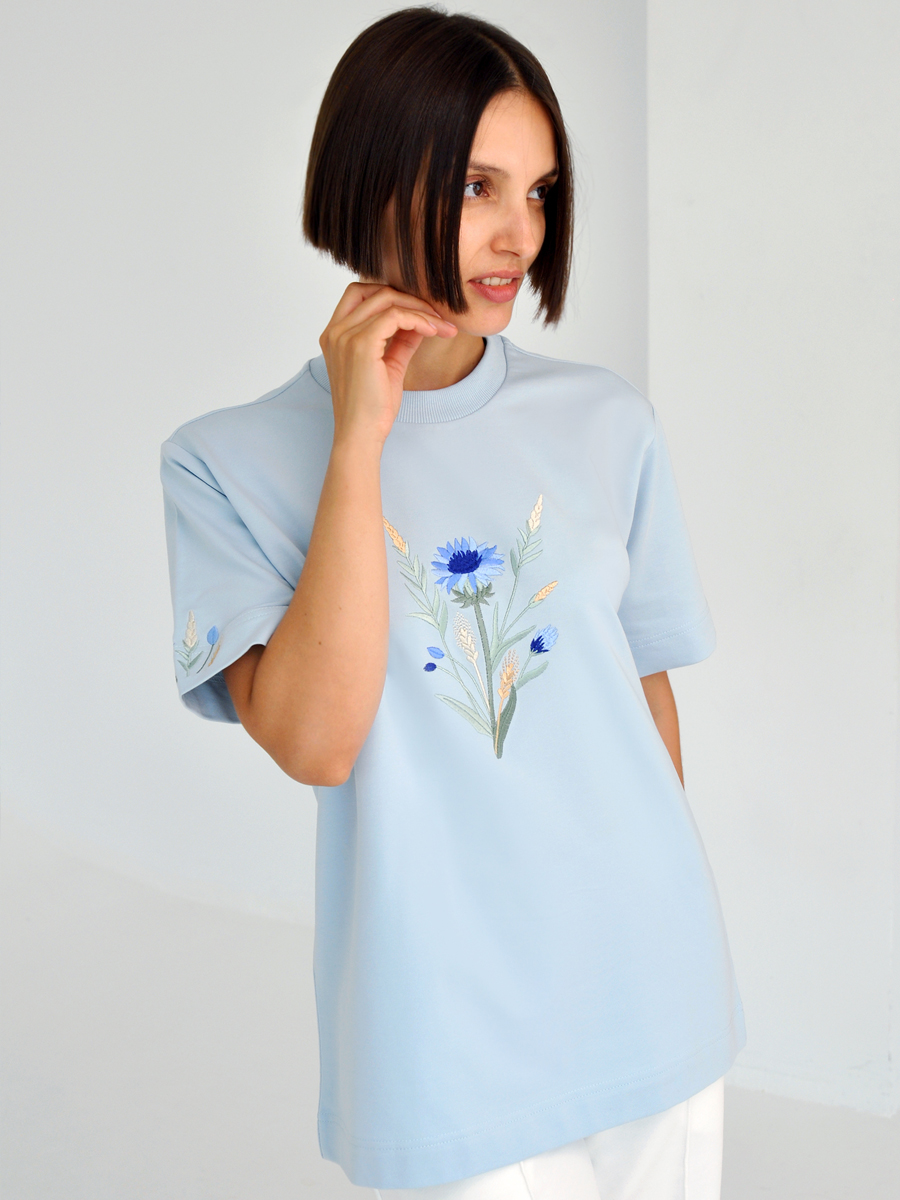 Серо-голубая футболка оверсайз (плотная) с вышивкой "Василек"
