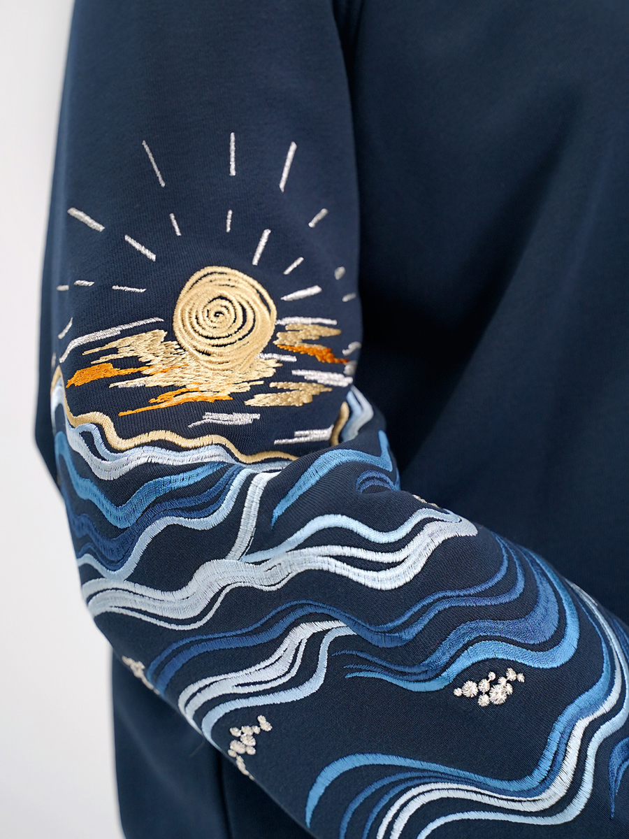 Женский свитшот реглан темно-синий с вышивкой "Море"