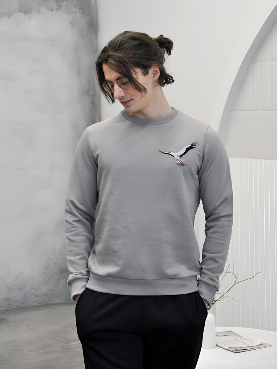 Свитшот мужской серо-бежевый с вышивкой "Аист" 