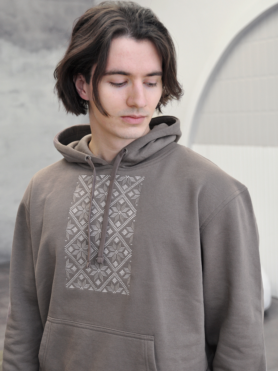 Худи мужское цвета капучино с вышивкой "Васьмірог"