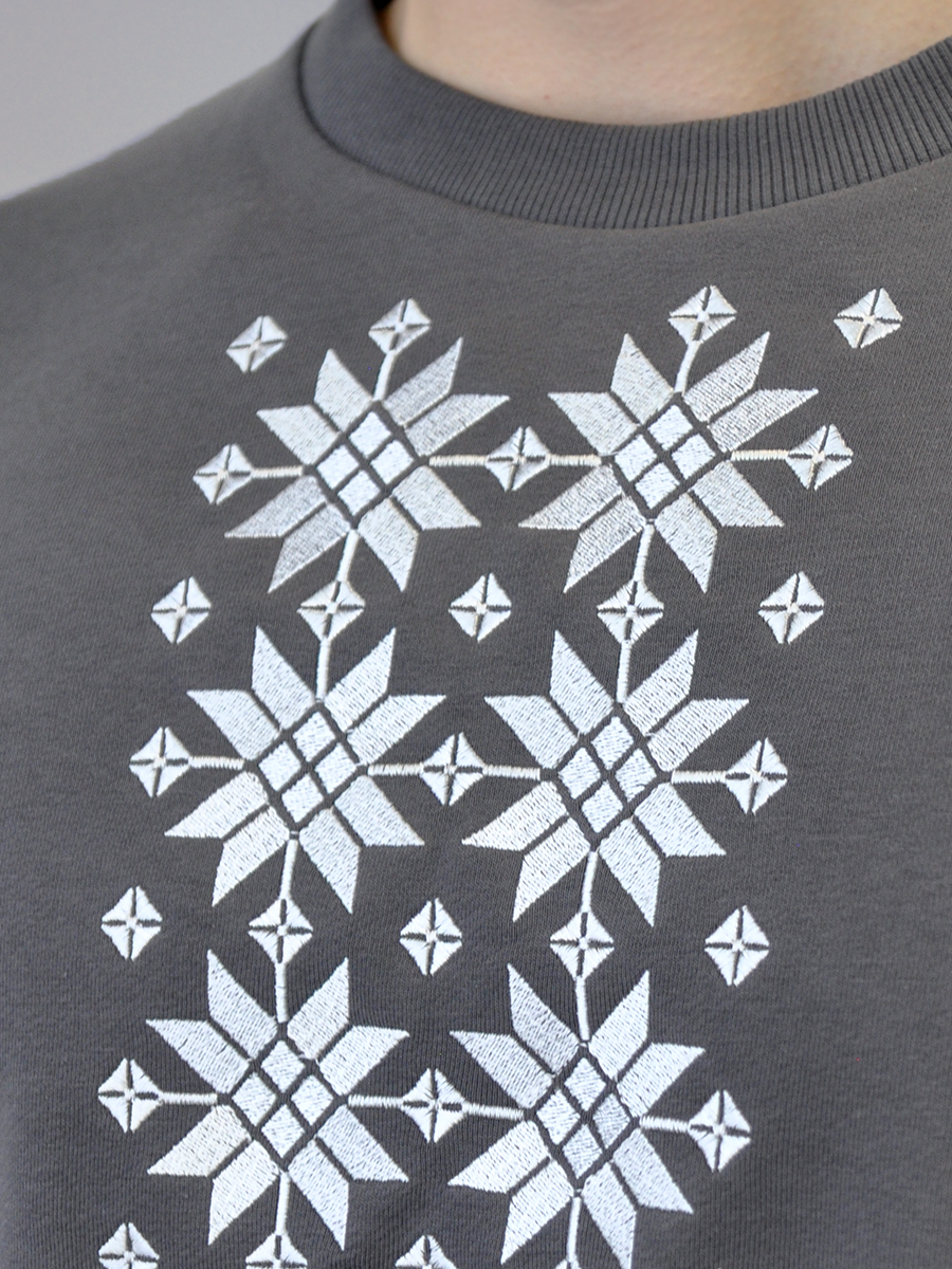 Свитшот мужской графитовый с белой вышивкой "Жыццё" 