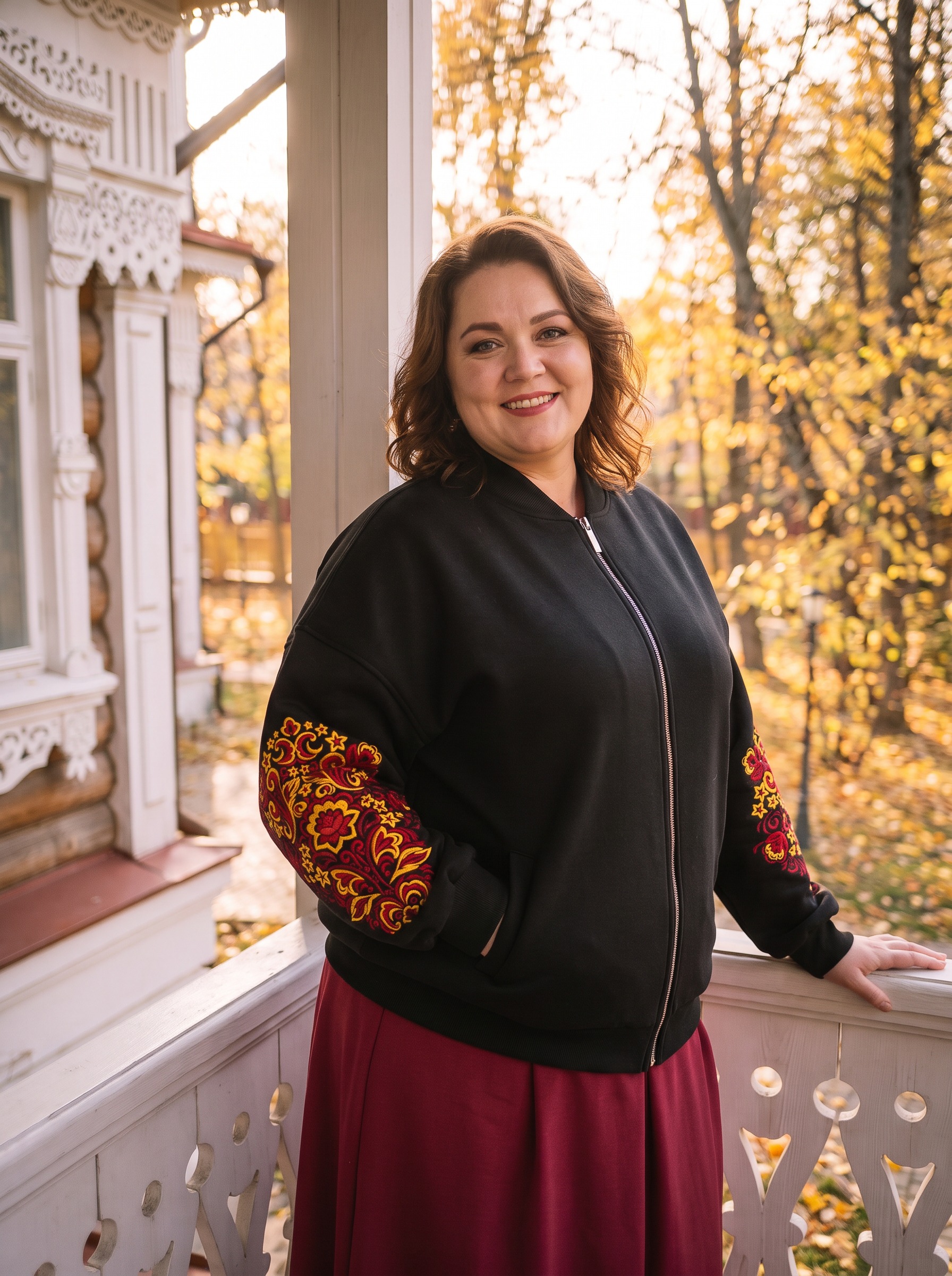 Бомбер черный женский plus size с вышивкой "Красочный вернисаж" 
