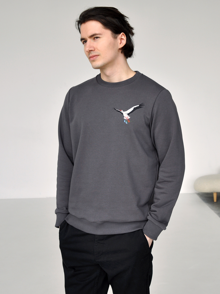 Свитшот мужской графитовый с вышивкой "Аист"