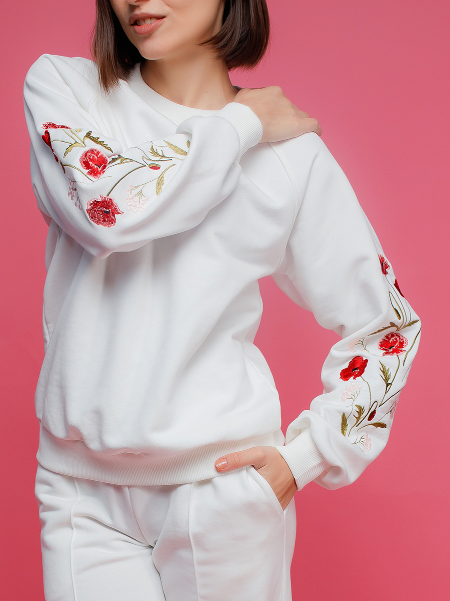 Женский свитшот реглан молочного цвета с вышивкой "Жестокий романс" 