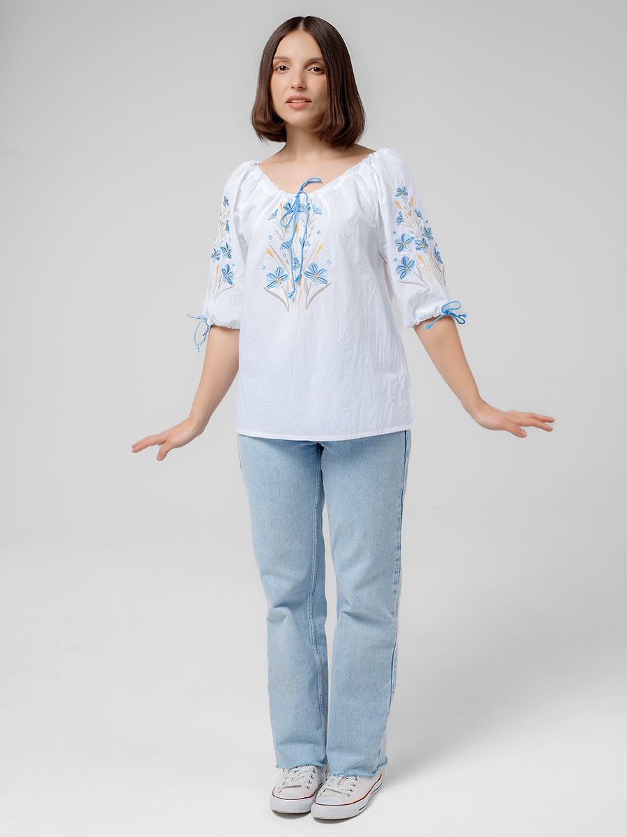 Белая блузка с  вышивкой "Родны лен"