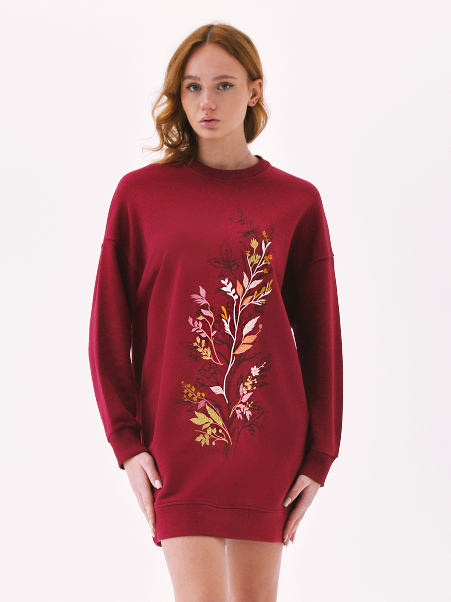 Платье винное с вышивкой "Танец листвы"