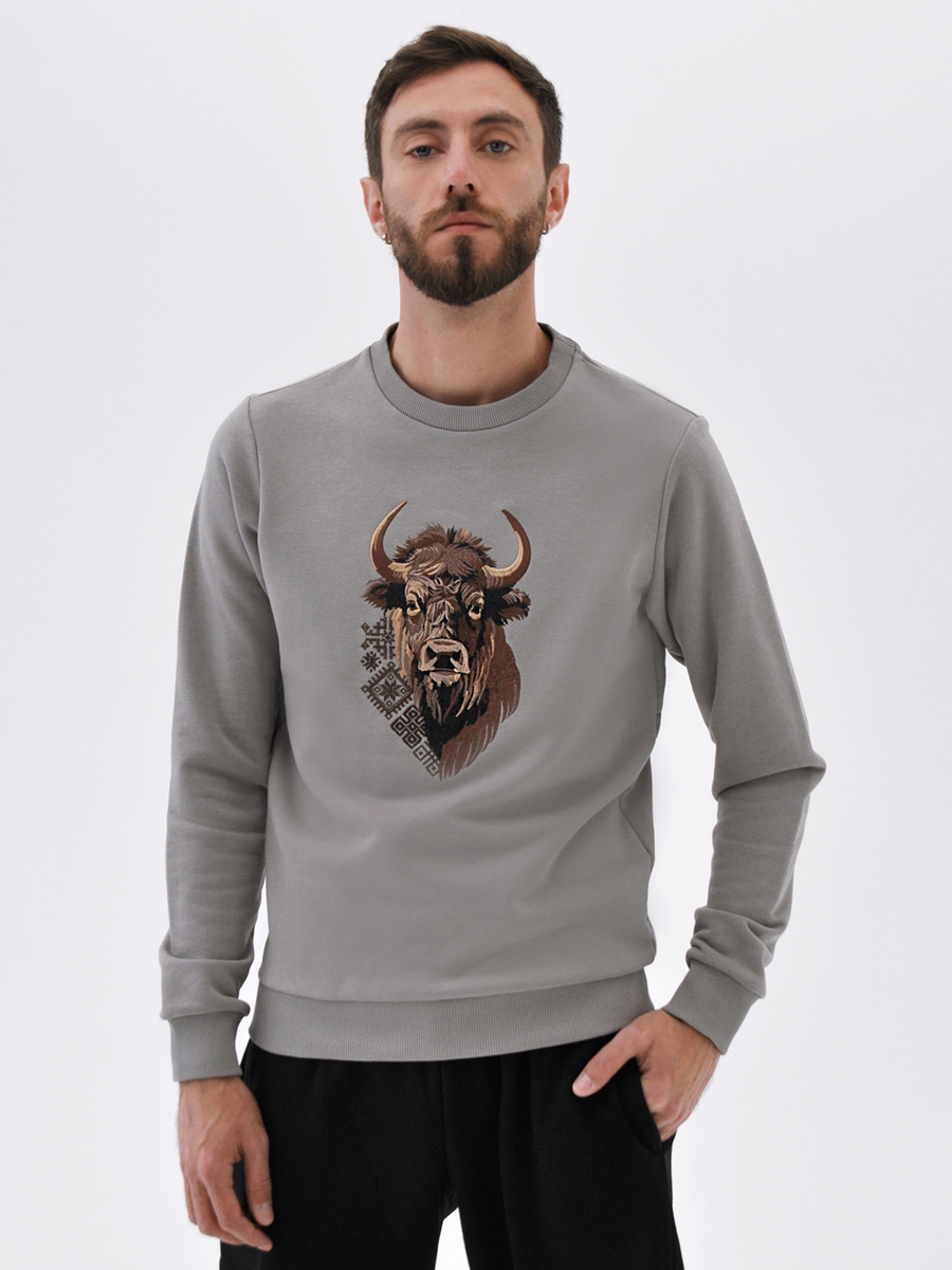 Свитшот мужской серо-бежевый с вышивкой "Бизон"