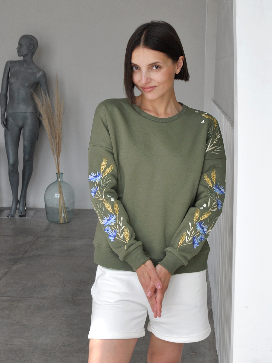 Женский свитшот цвета хаки с вышивкой "Валошкі ў каласах"