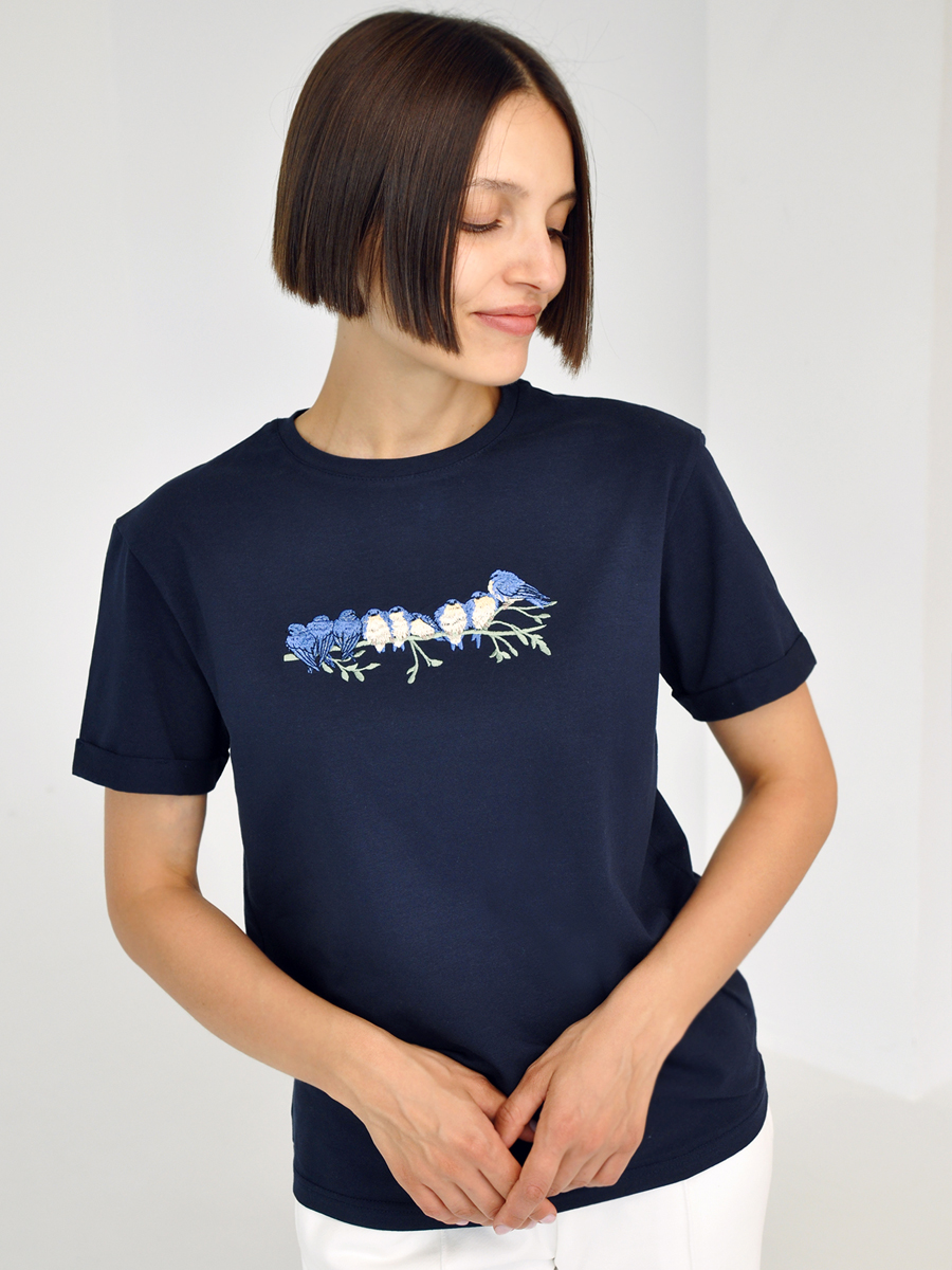 Женская темно-синяя футболка оверсайз с вышивкой "Птичьи посиделки"
