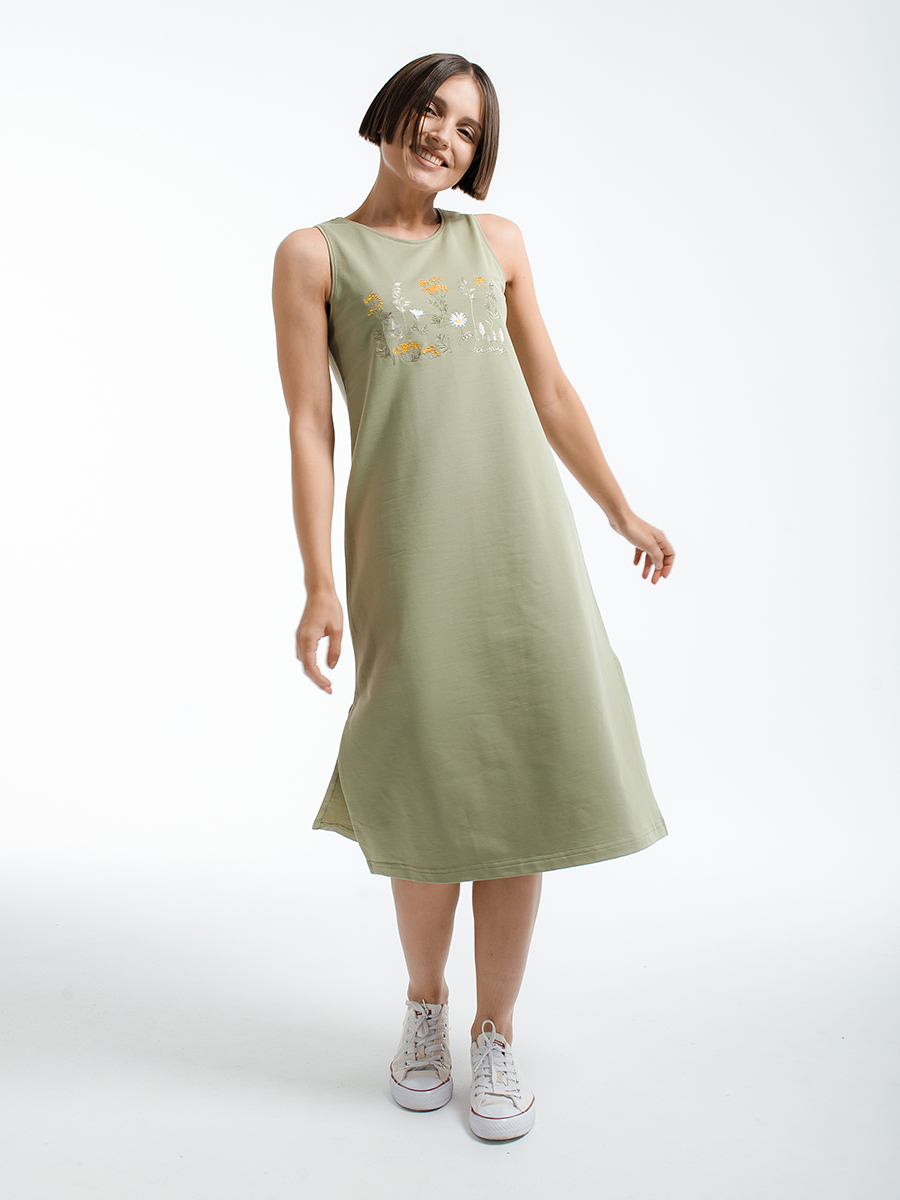 Платье оливковое без рукавов с вышивкой "Солнечное настроение"