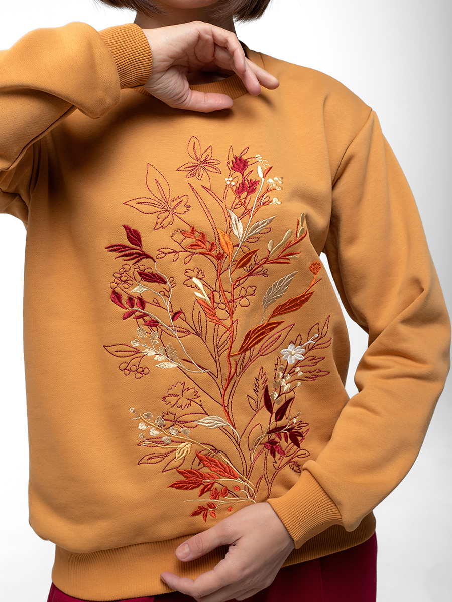Свитшот женский горчичный с вышивкой "Осенний джаз"