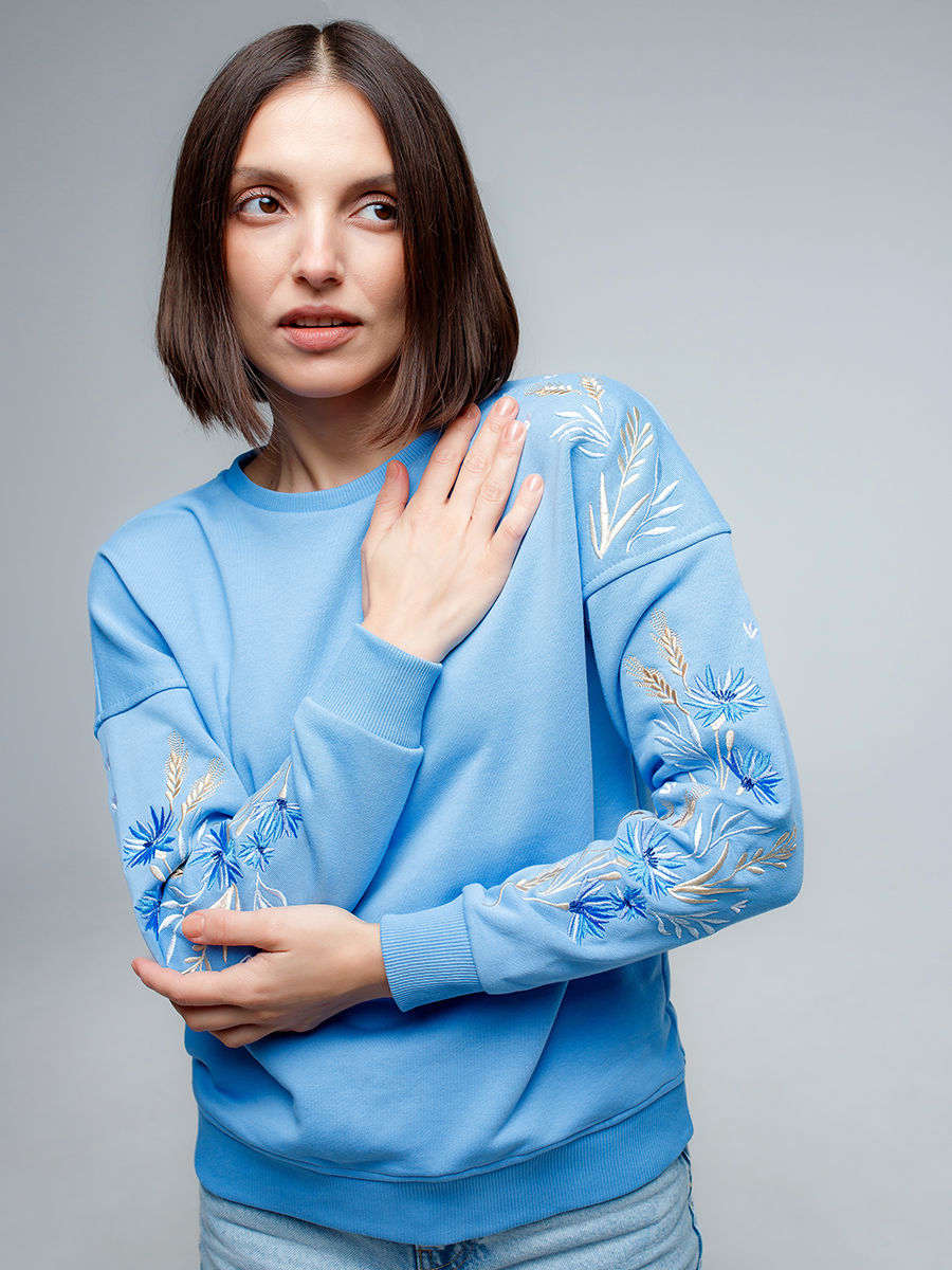 Женский свитшот голубой с вышивкой "Валошкі ў каласах"