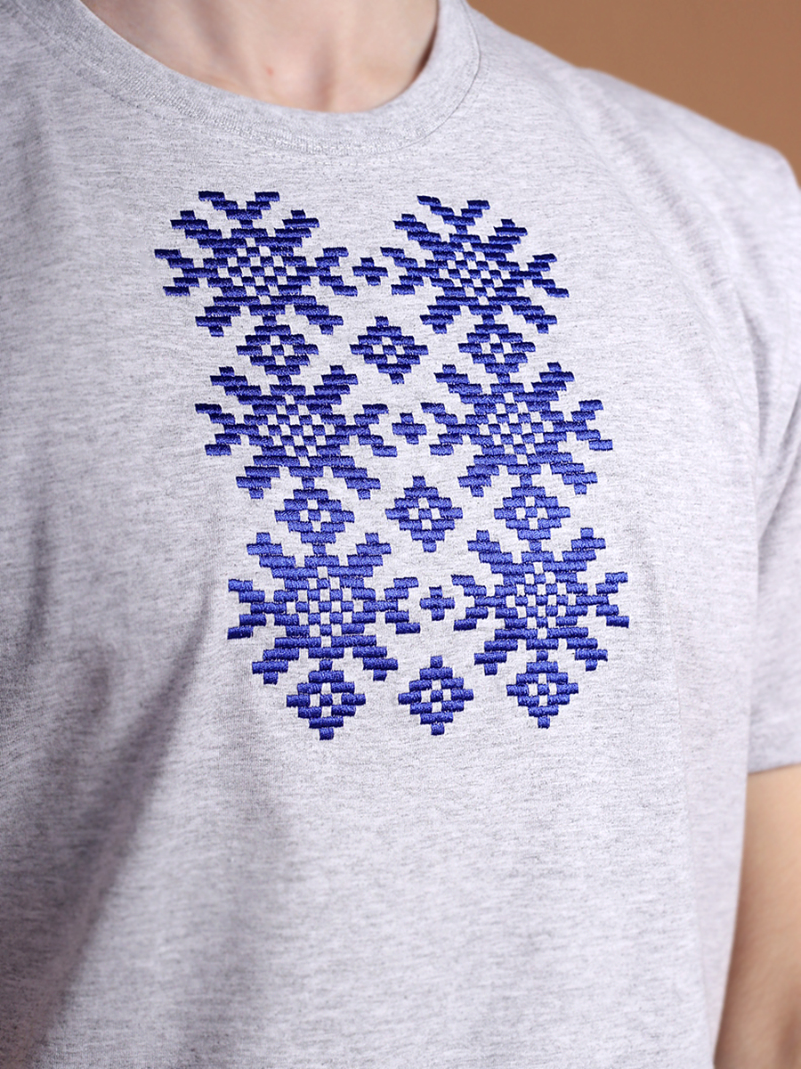 Мужская футболка серая с синей вышивкой "Ярыла" 