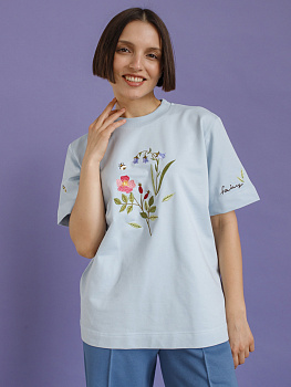 Серо-голубая футболка оверсайз (плотная) с вышивкой «Шиповник»