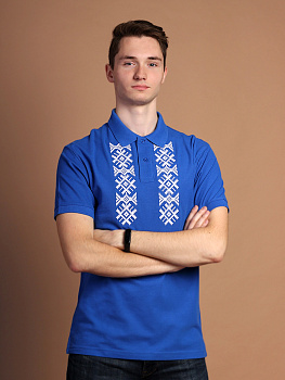 Футболка-поло мужская васильковая с белой вышивкой "Сонца" 
