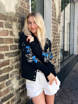 Бомбер черный женский с вышивкой "Валошкі ў каласах"