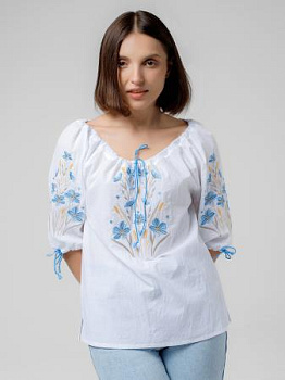 Белая блузка с  вышивкой "Родны лен"