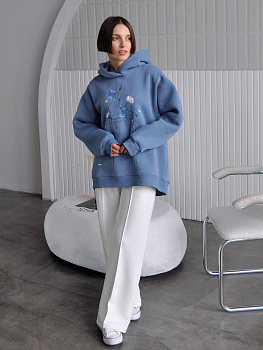 Худи оверсайз джинсового цвета с вышивкой "Полевые цветы"