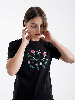 Женская футболка черная оверсайз с вышивкой "Клевер"